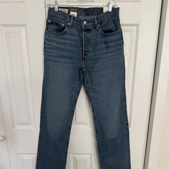 Levi Jean - Picture 1 of 1